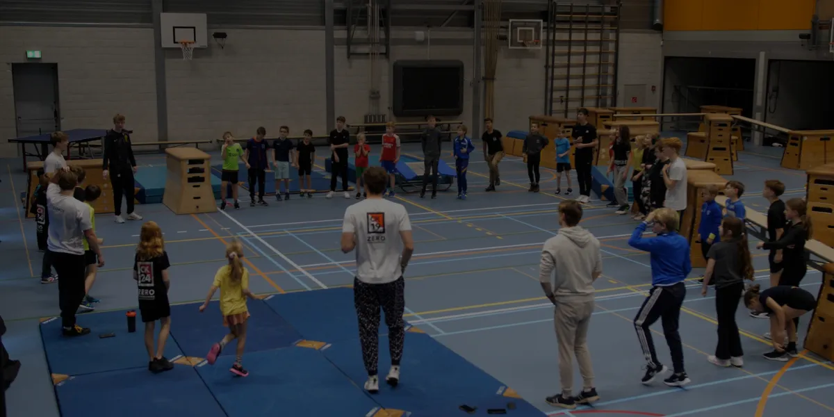 Freerunningles bij ZERO Dedemsvaart
